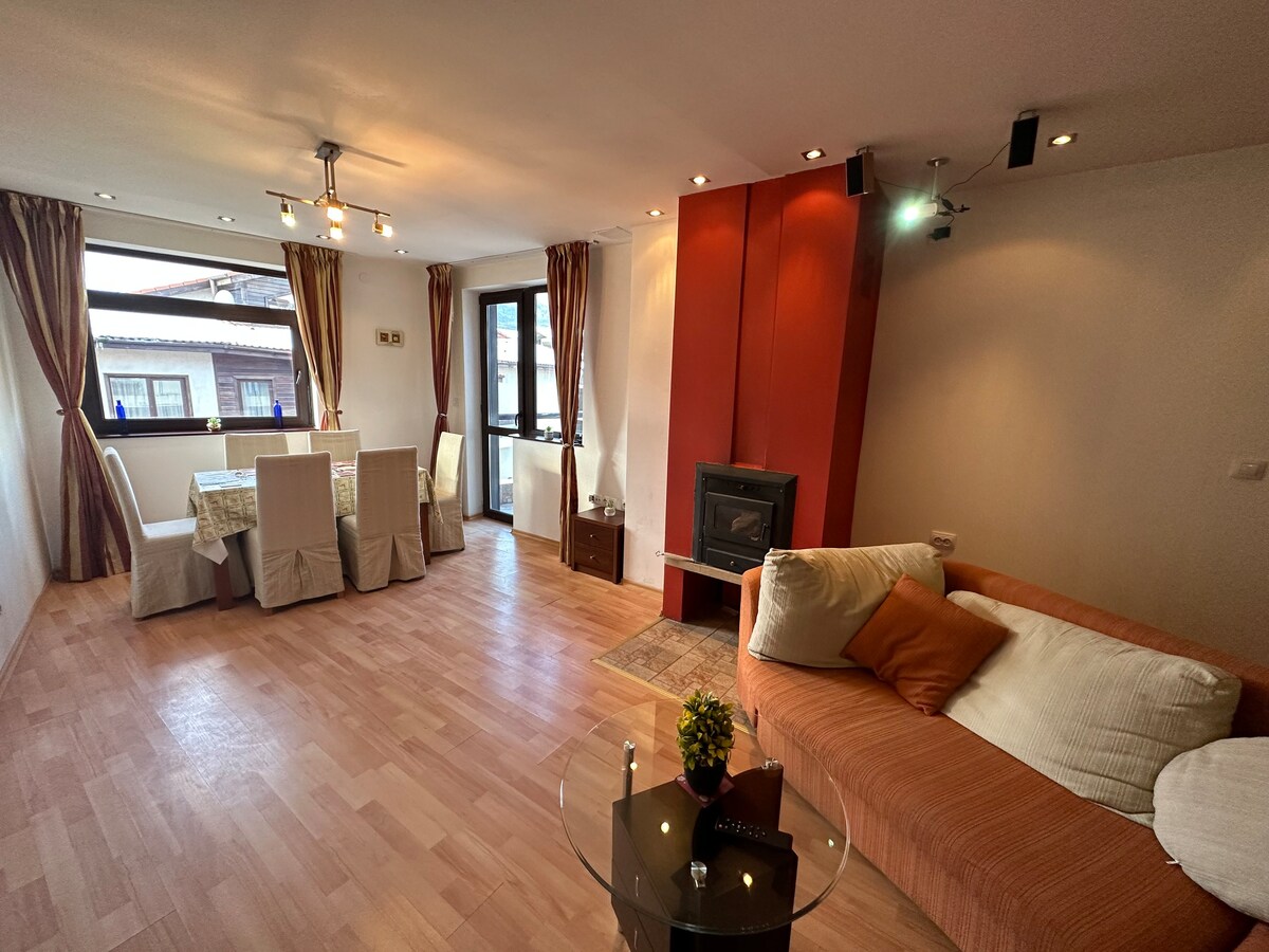 Bansko 2BR Penthouse