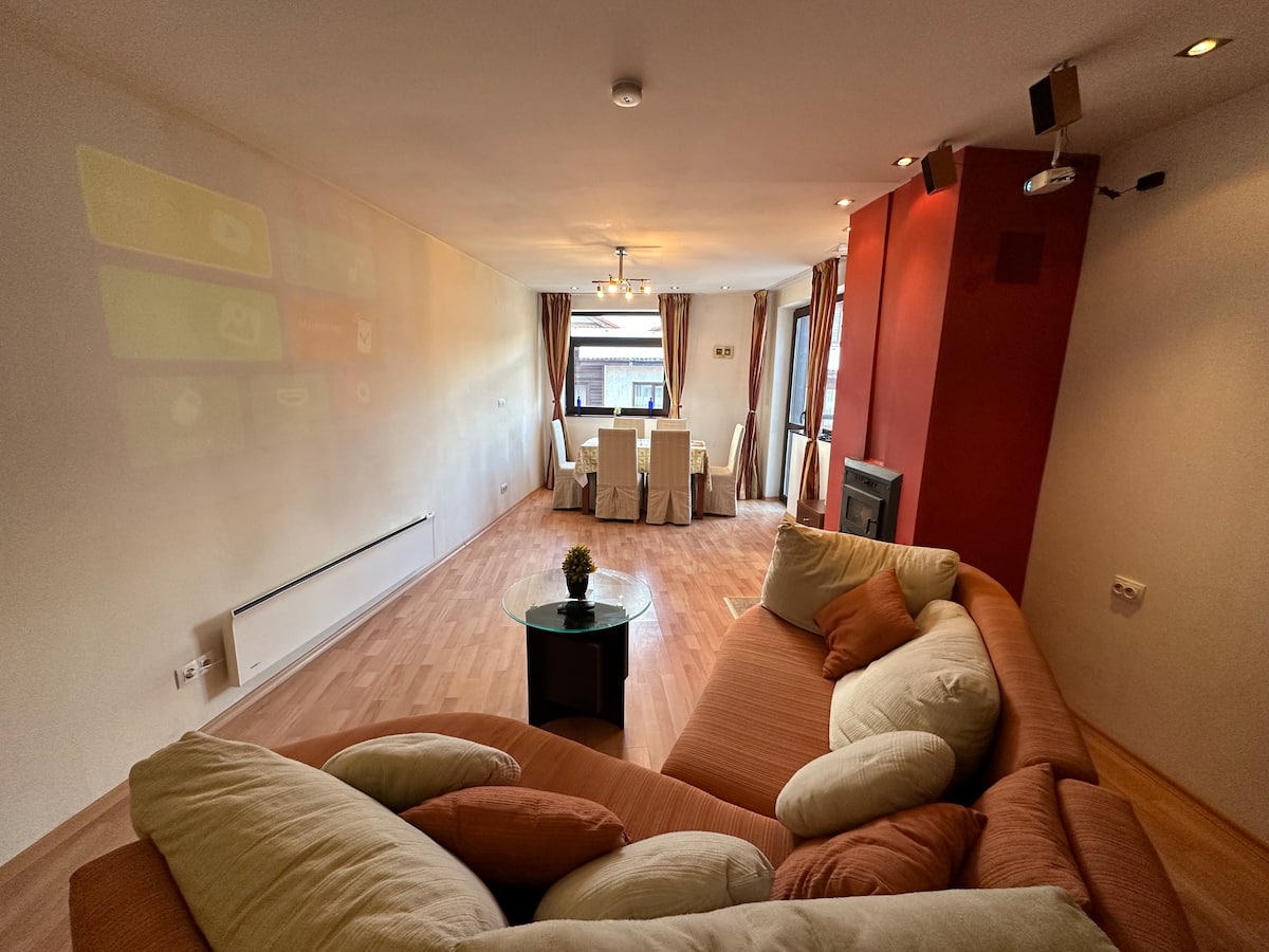 Bansko 2BR Penthouse
