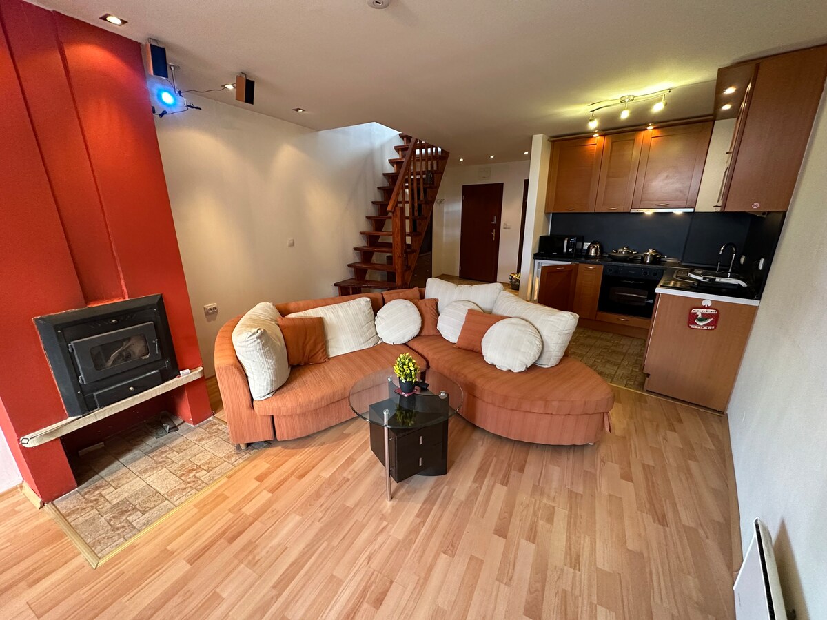 Bansko 2BR Penthouse